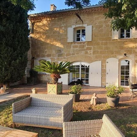 Les Bonbonnettes Bed & Breakfast Le Cailar Екстериор снимка