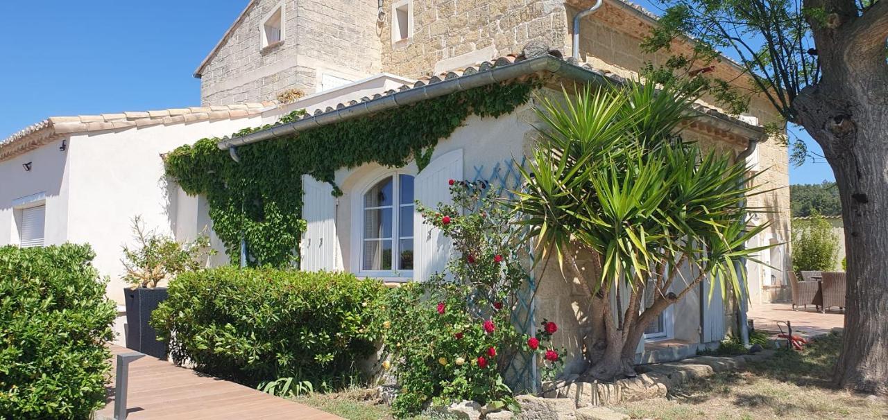 Les Bonbonnettes Bed & Breakfast Le Cailar Екстериор снимка